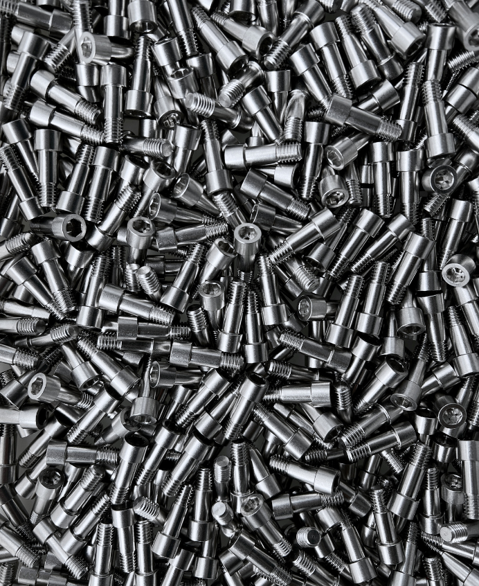 Decoletaje económico y Mecanizado CNC 8 Piezas de acero inoxidable 304 con acabado industrial realizadas con torno CNC por Jabellan.